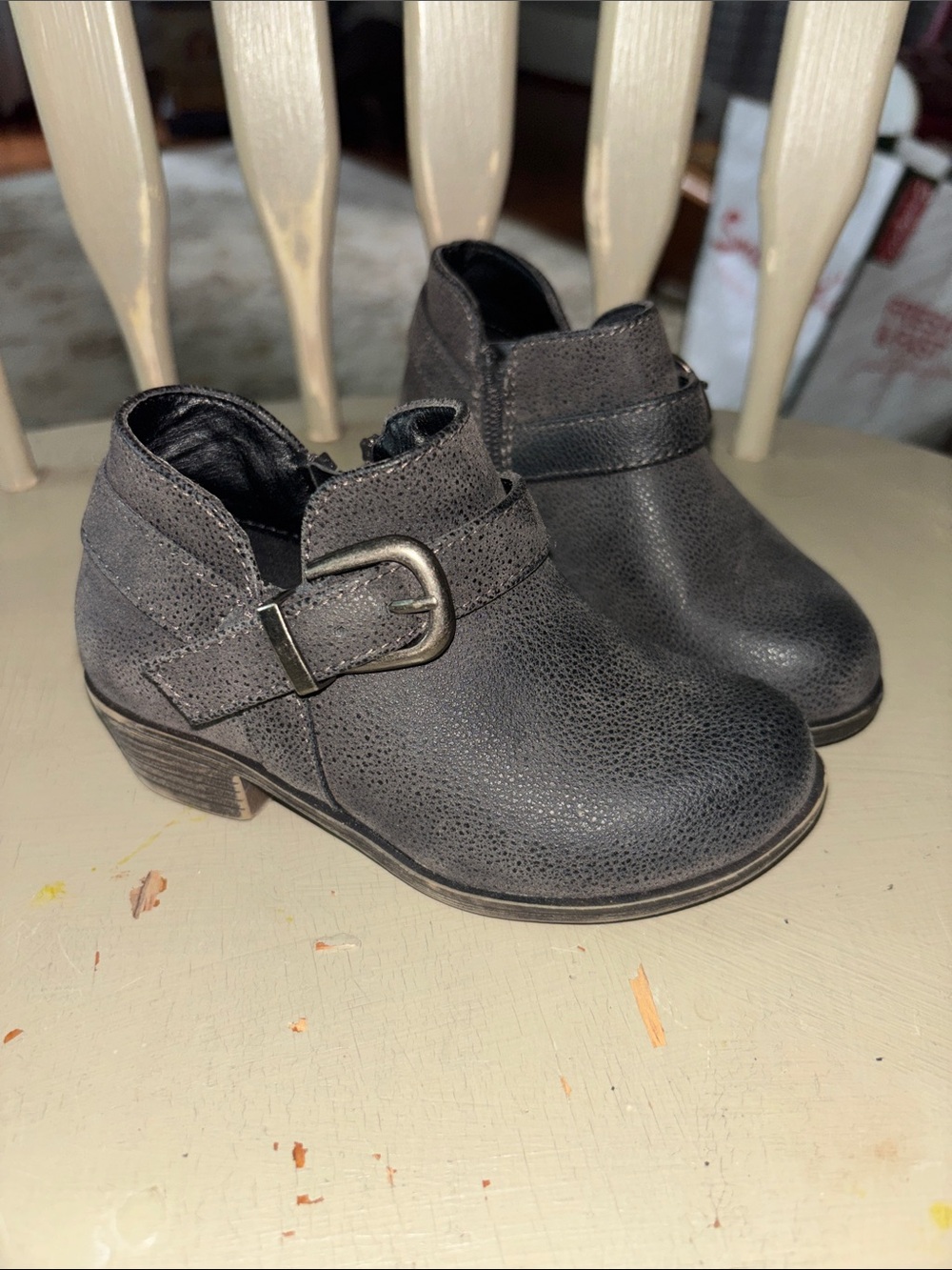 Jessica cline Girls Sz 7  Black Ankle Boots with Side Buckle